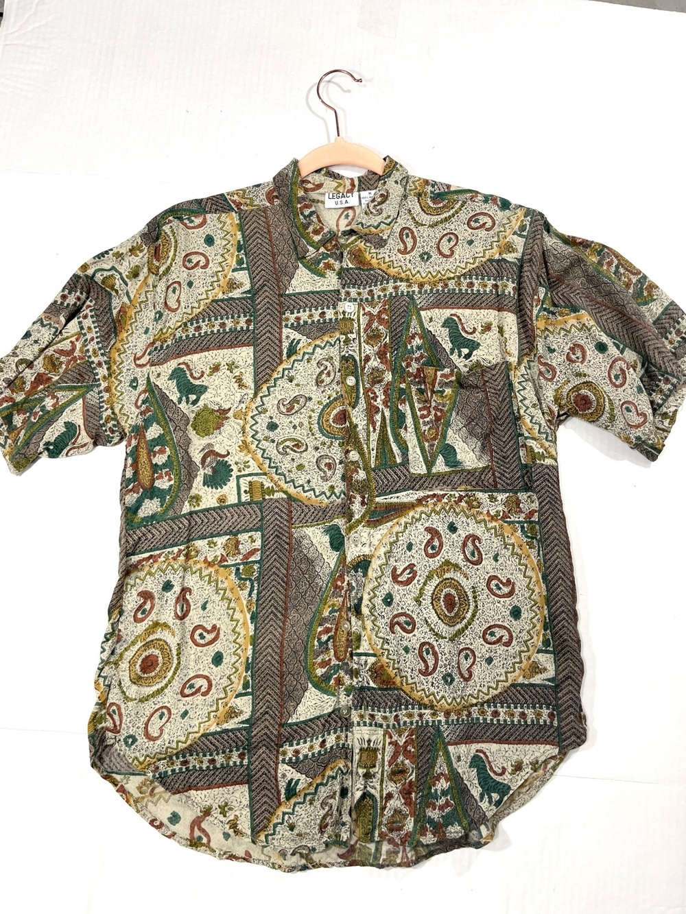 VINTAGE LEGACY U.S.A. MENS PAISLEY BUTTON SHIRT